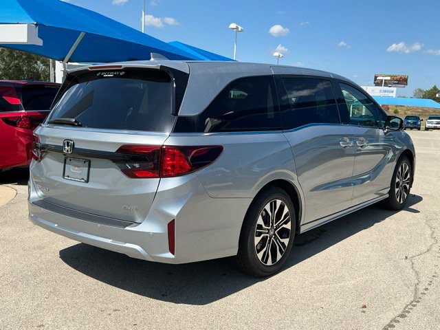 New 2027 Honda Odyssey Elite image 3