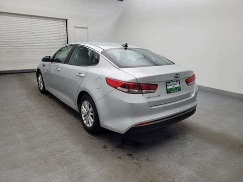 Used 2017 Kia Optima LX image 5