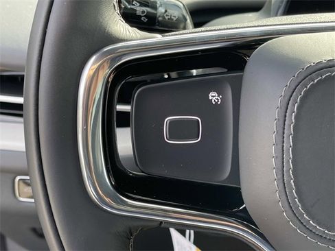 New 2025 Lincoln Navigator L Reserve w/ Jet Appearance Package image 34