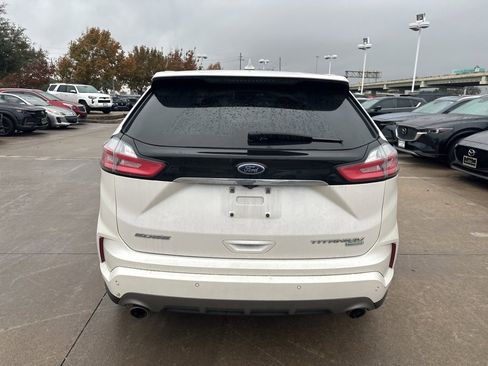 Used 2019 Ford Edge Titanium w/ Equipment Group 301A image 7