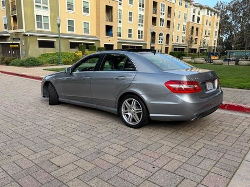 Used 2010 Mercedes-Benz E 550 Sedan image 5