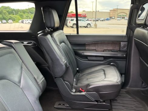 Used 2018 Ford Expedition Limited w/ Equipment Group 301A AWD/4WD image 70