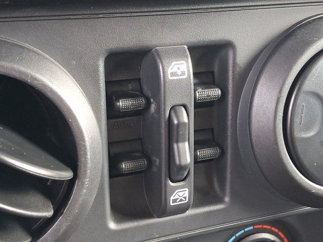 Used 2010 Jeep Wrangler Unlimited Sport AWD/4WD image 30