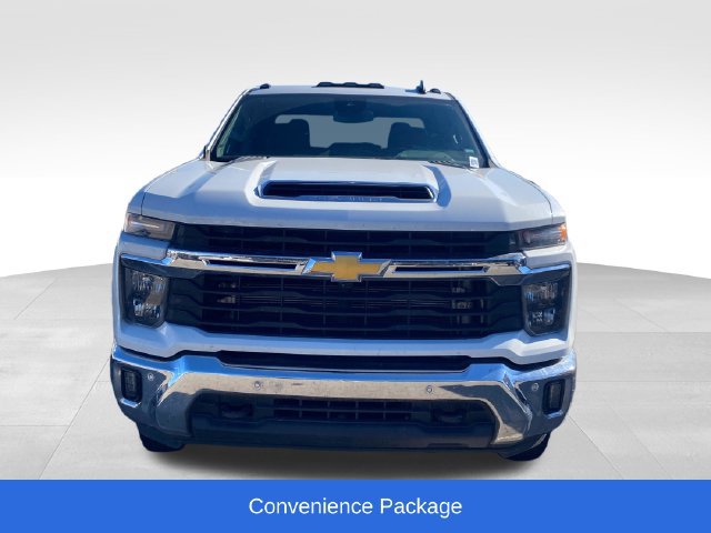 Certified 2025 Chevrolet Silverado 3500 LT w/ Safety Package AWD/4WD image 9
