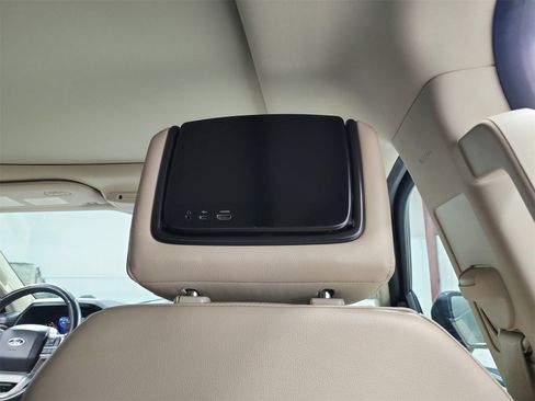 Used 2023 Ford Expedition Max Limited image 47