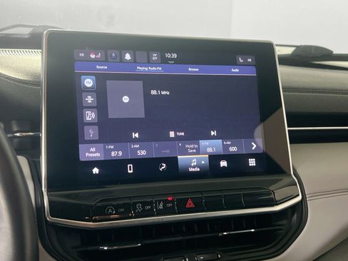 Used 2022 Jeep Compass Limited image 14