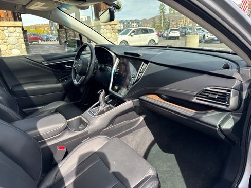 Used 2022 Subaru Outback Limited image 34