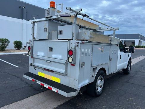 Used 2008 Ford F350 XL image 4