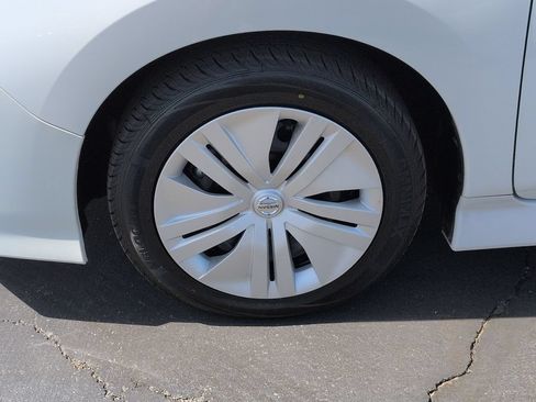 Used 2020 Nissan Leaf S FWD image 10