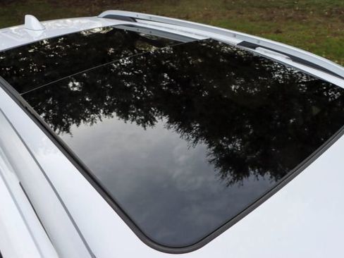 Used 2018 GMC Terrain SLT w/ Preferred Package image 9