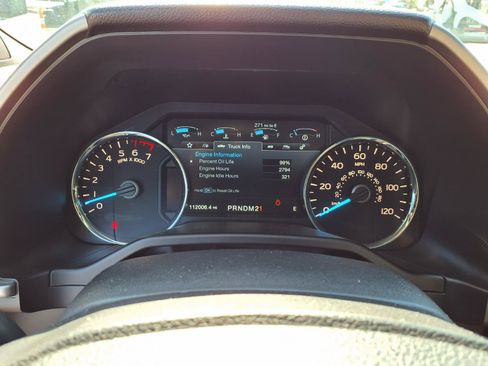 Used 2015 Ford F150 Lariat w/ Equipment Group 502A Luxury AWD/4WD image 18