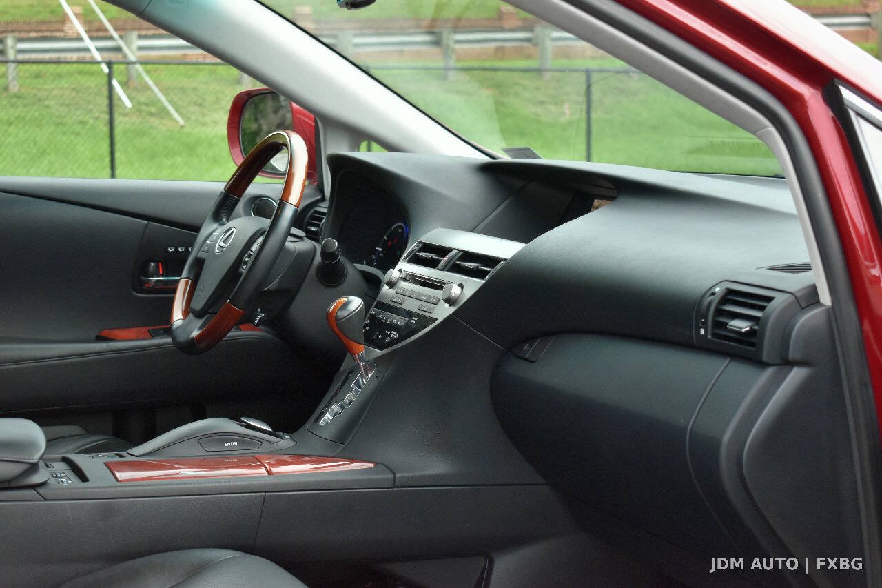 Used 2011 Lexus RX 450h AWD w/ Premium Pkg image 16