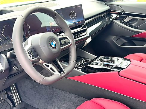 New 2026 BMW 530i w/ M Sport Package RWD image 9