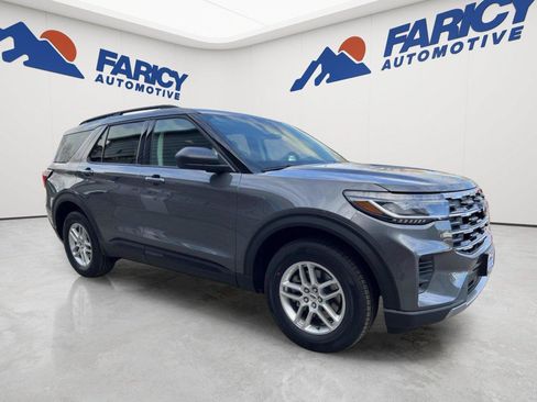 Used 2026 Ford Explorer Active AWD/4WD image 5