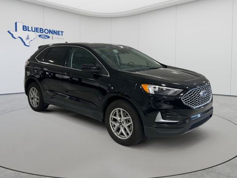Used 2024 Ford Edge SEL AWD/4WD image 3