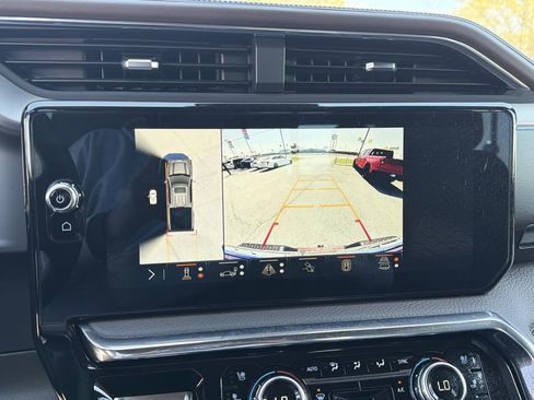 Used 2024 GMC Sierra 1500 Denali image 5