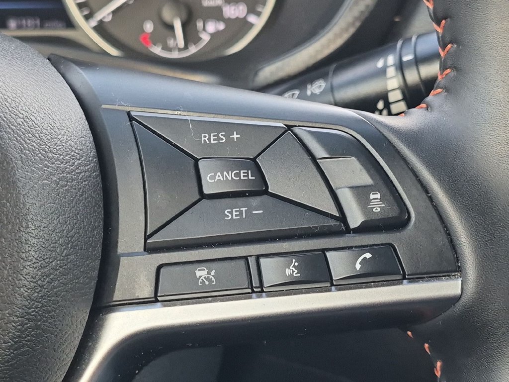 Used 2025 Nissan Sentra SR w/ Midnight Edition FWD image 15