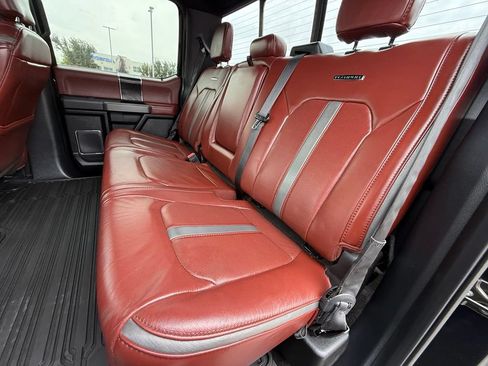 Used 2019 Ford F150 Platinum w/ Equipment Group 701A Luxury AWD/4WD image 10