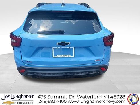 Used 2024 Chevrolet Trax RS w/ Driver Confidence Package FWD image 4