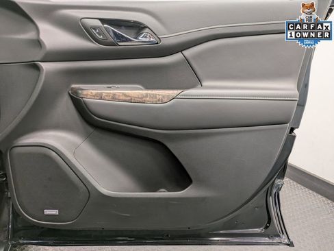 Used 2023 GMC Acadia Denali w/ Denali Ultimate Package image 28