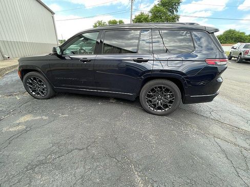 Used 2024 Jeep Grand Cherokee L Summit AWD/4WD image 8