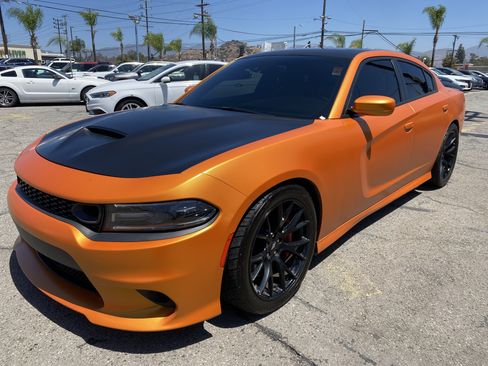 Used 2018 Dodge Charger R/T Scat Pack w/ Dynamics Package RWD image 3