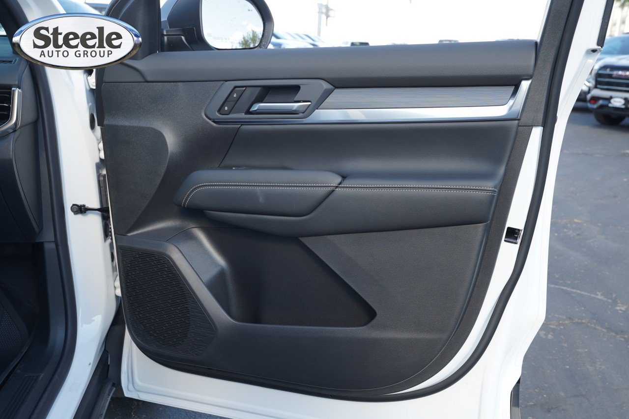 New 2027 GMC Terrain Elevation w/ Elevation Premium Package FWD image 27