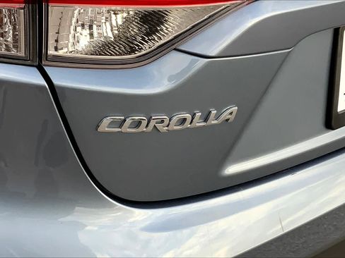 Used 2023 Toyota Corolla LE FWD image 30