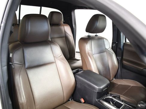 Used 2017 Toyota Tacoma Limited w/ Tow Package image 20