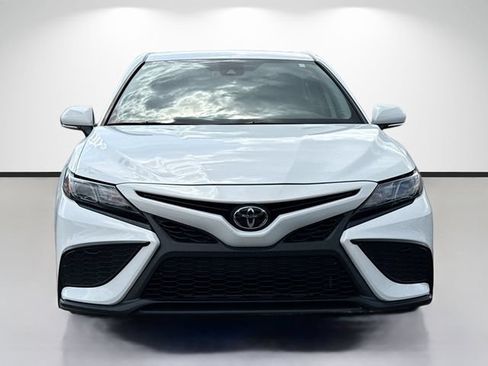 Used 2023 Toyota Camry SE FWD image 8