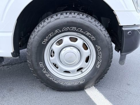 Used 2021 Ford F150 XL w/ Trailer Tow Package image 28