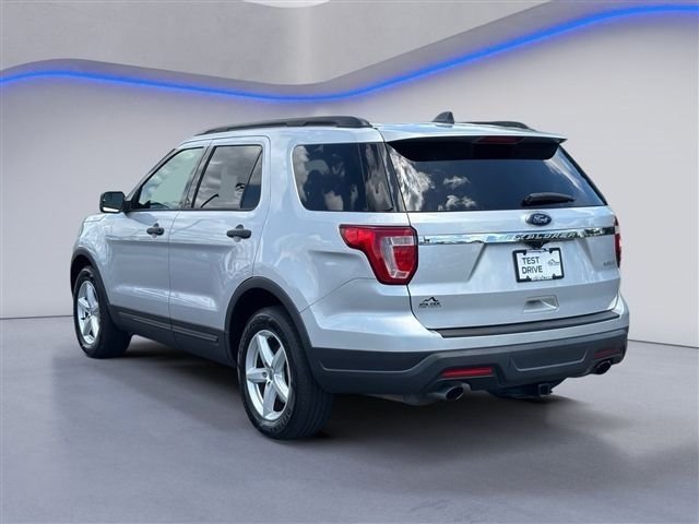 Used 2018 Ford Explorer FWD image 3