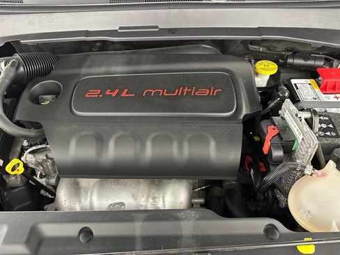 Used 2022 Jeep Compass Limited AWD/4WD image 32