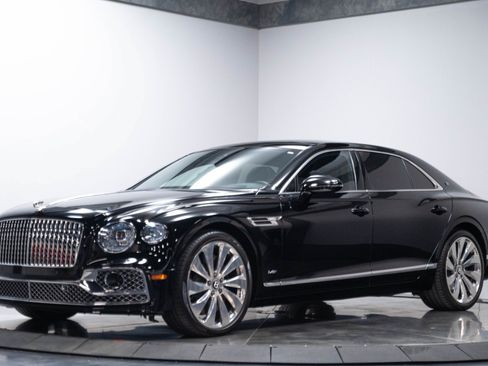 Used 2020 Bentley Flying Spur W12 AWD/4WD image 2