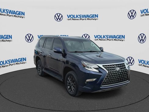 Used 2020 Lexus GX 460 Premium w/ Premium Package AWD/4WD image 2