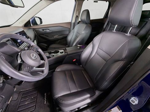 Used 2023 Nissan Rogue SL w/ SL Premium Package AWD/4WD image 2
