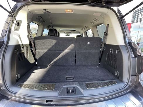 Used 2024 INFINITI QX80 Luxe image 9
