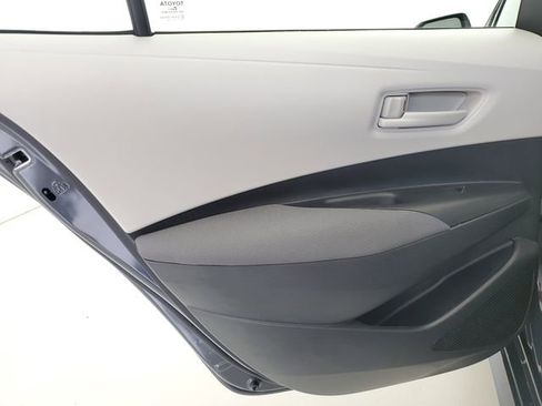 Used 2025 Toyota Corolla LE FWD image 15