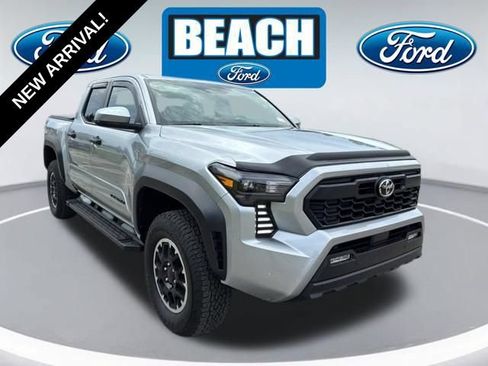 Used 2025 Toyota Tacoma TRD Off-Road w/ TRD Off Road Upgrade Package AWD/4WD image 1