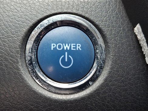 Used 2018 Toyota Camry LE w/ Protection Package (Q2) image 22