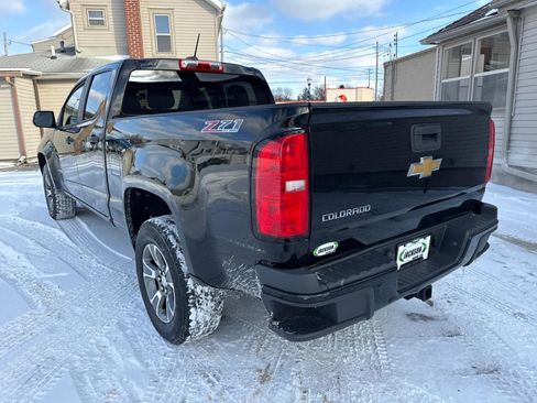 Used 2015 Chevrolet Colorado Z71 image 3