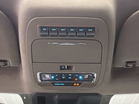 Used 2026 Ford F450 Platinum w/ Platinum Plus Package image 37