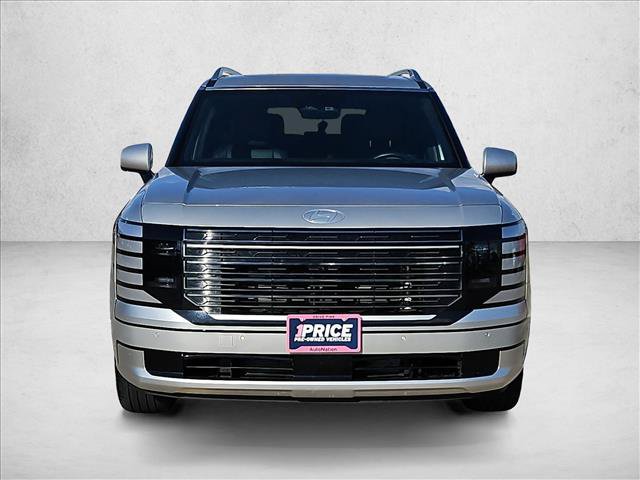 Used 2026 Hyundai Palisade Calligraphy FWD image 2