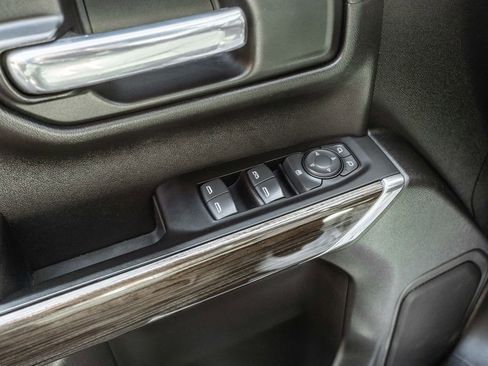 Used 2022 Chevrolet Silverado 1500 LT Trail Boss w/ Bed Protection Package AWD/4WD image 15