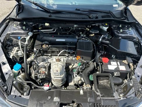 Used 2017 Honda Accord LX image 8