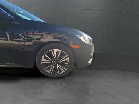 Used 2018 Honda Civic EX-T image 32