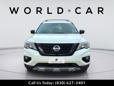 Used 2020 Nissan Pathfinder SL FWD image 9