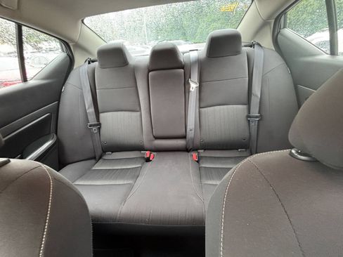 Used 2025 Nissan Altima 2.5 SV FWD image 33