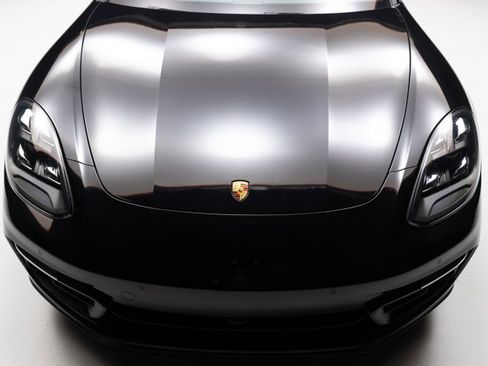 Used 2023 Porsche Panamera 4S Executive image 38