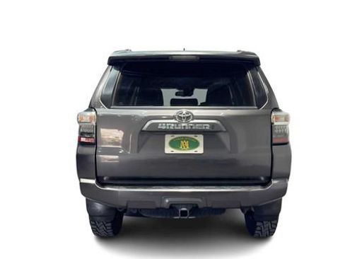 Used 2021 Toyota 4Runner SR5 Premium w/ Moonroof Package RWD image 3